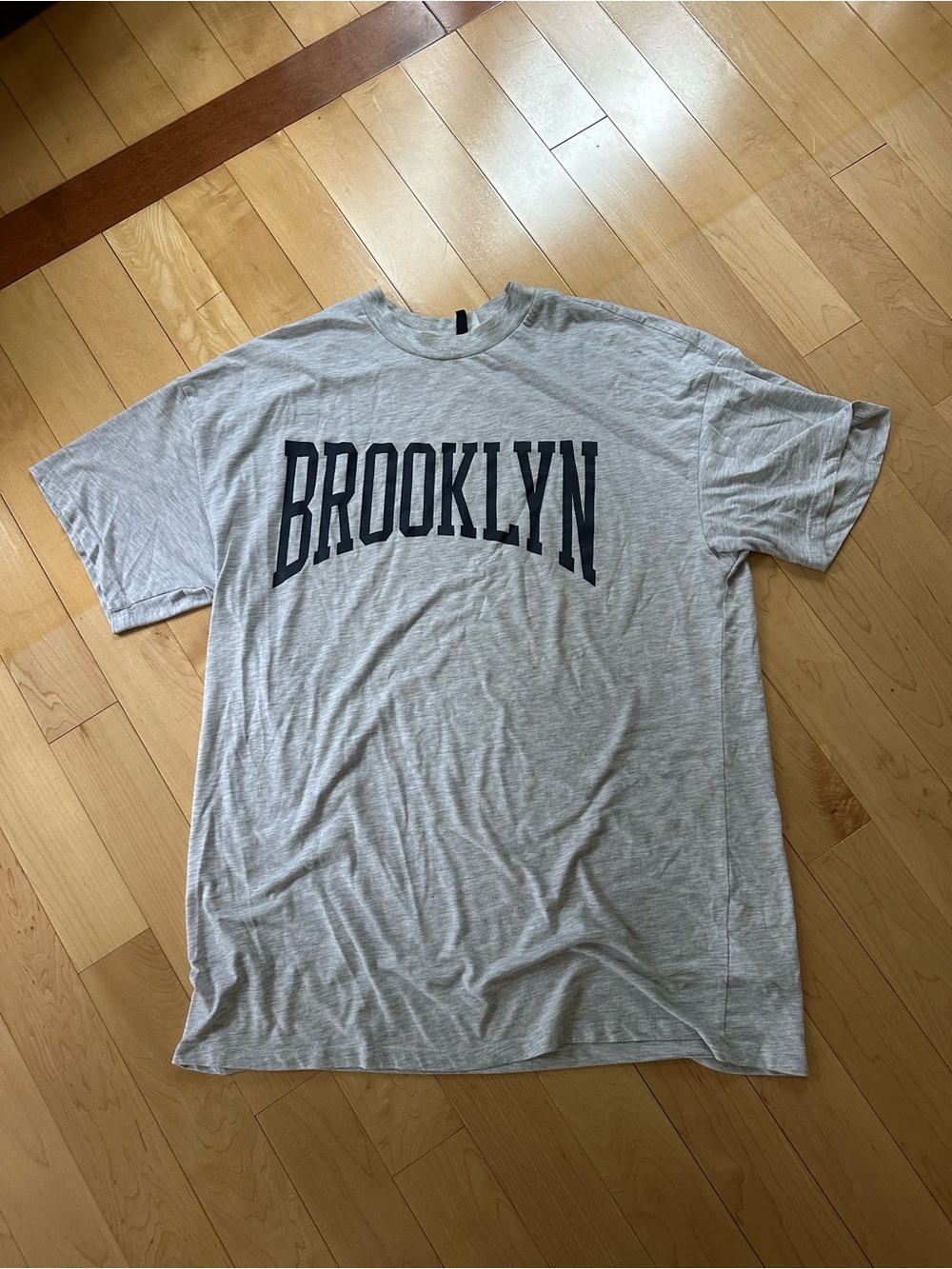Divided Gray Short-Sleeve 'BROOKLYN' Graphic Tee